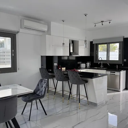 Villa Diogenous Luxury *