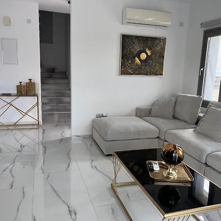 Diogenous Luxury Villa Klorakas